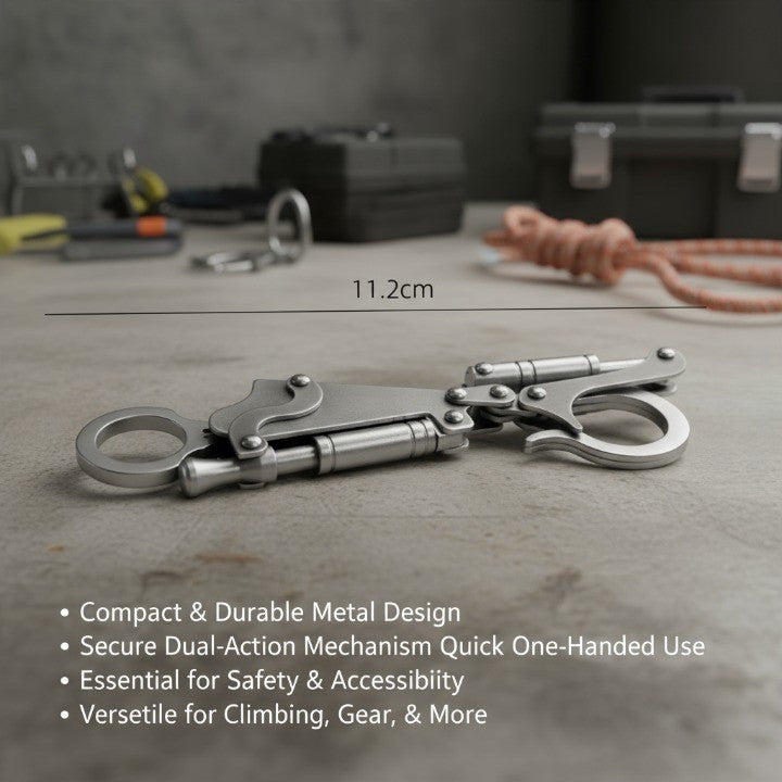 Perfect gift idea for outdoor lovers: the Urban Tactical EDC Keychain