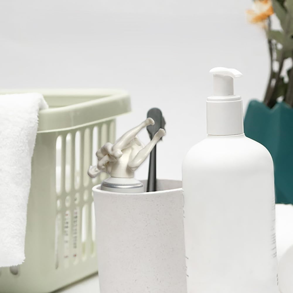 Product details showing the size and fit of the toothpaste cap