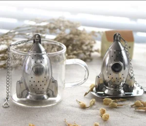 Fun rocket-shaped stainless steel tea infuser