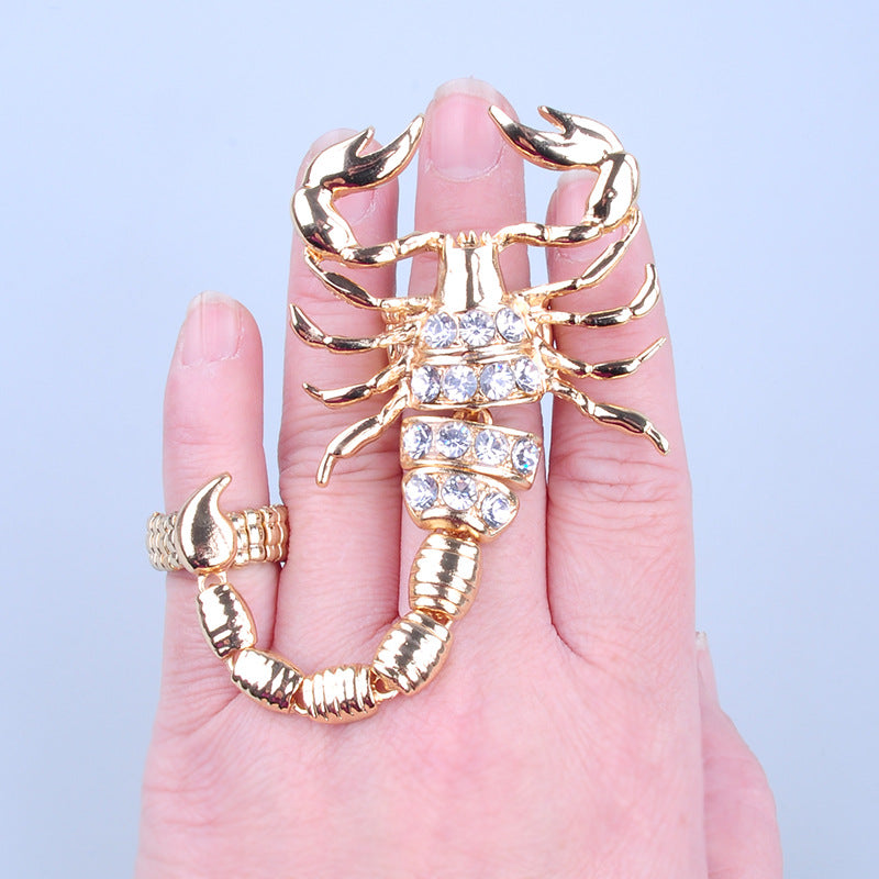 Scorpion Punk Crystal Ring - close up