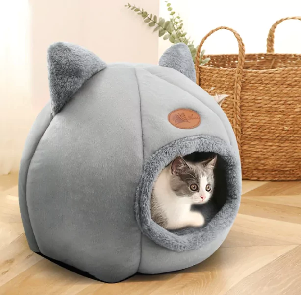 Comfy Den Cozy Indoor Kitten Bed