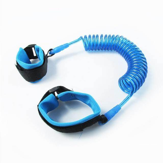 Detailed view of the 360-degree rotating connector and durable coil