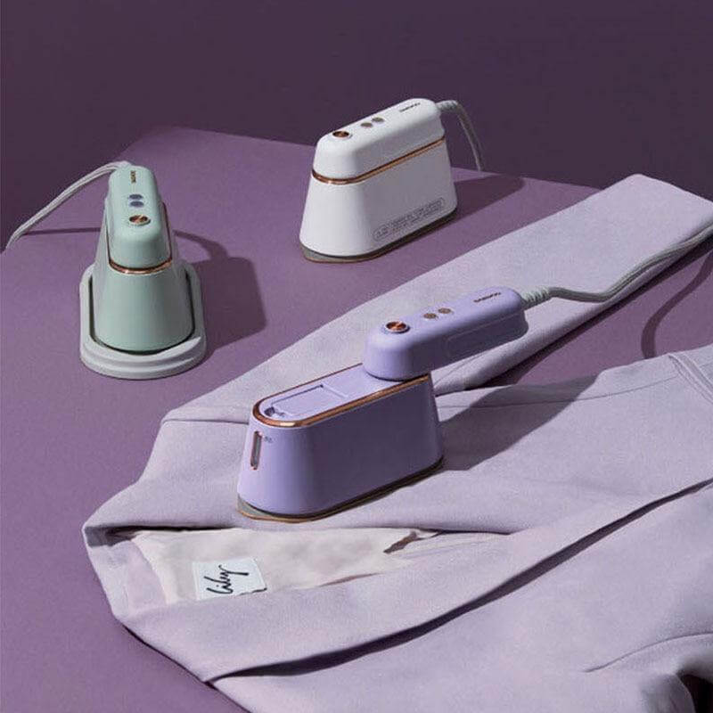 The compact size of the Micro-Superheating Steam Portable Small Iron