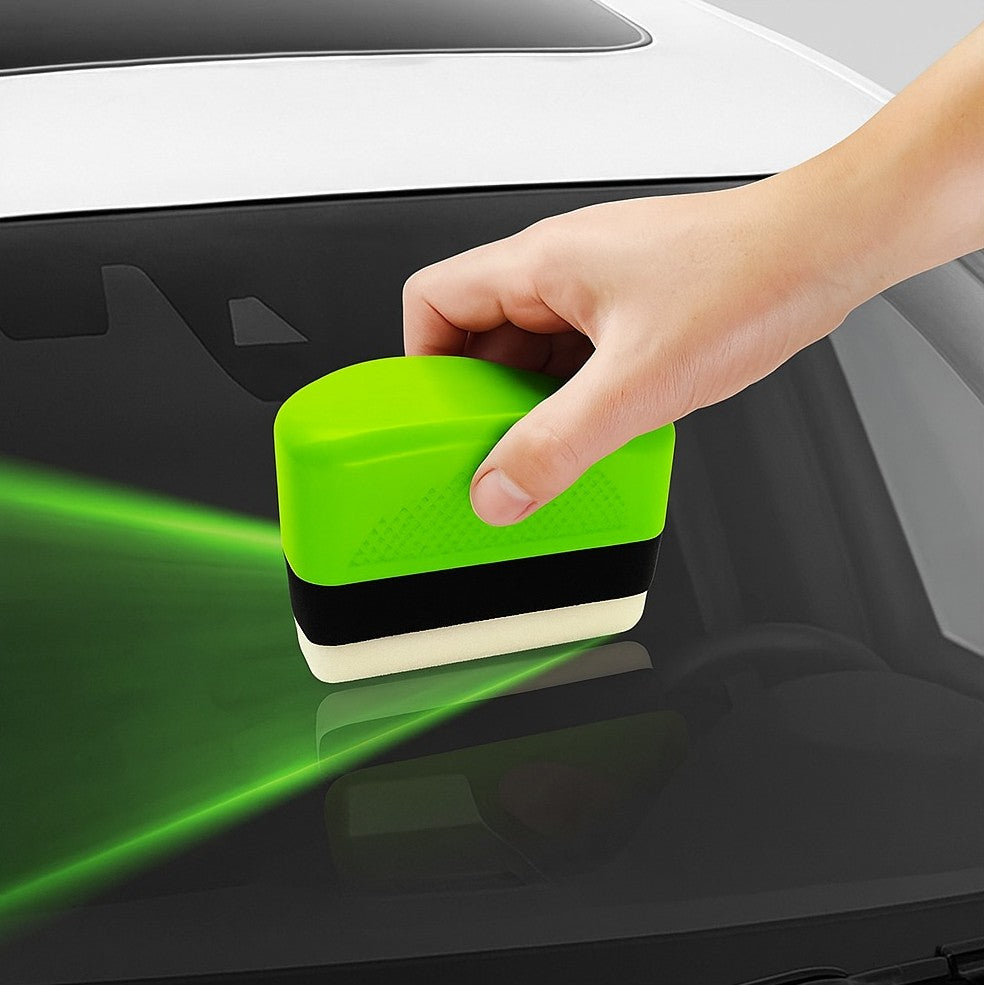 Car Windshield Hydrophobic Glass Oil Remover in action