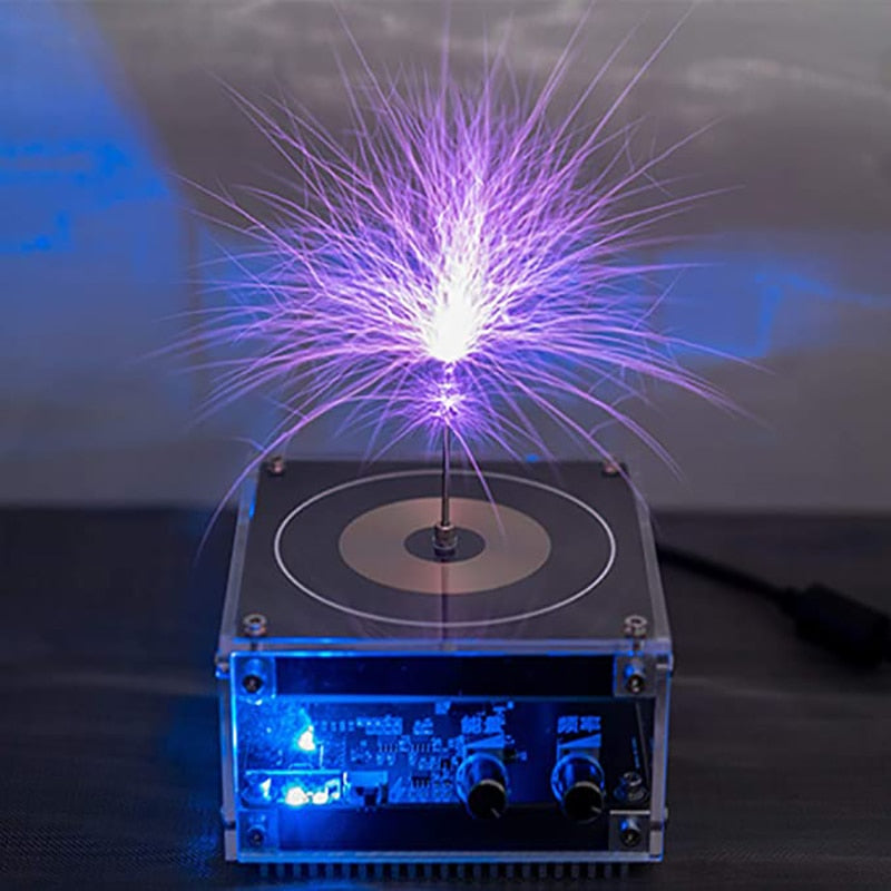 Wireless Tesla Coil Speaker shooting electric arcs to the beat of music