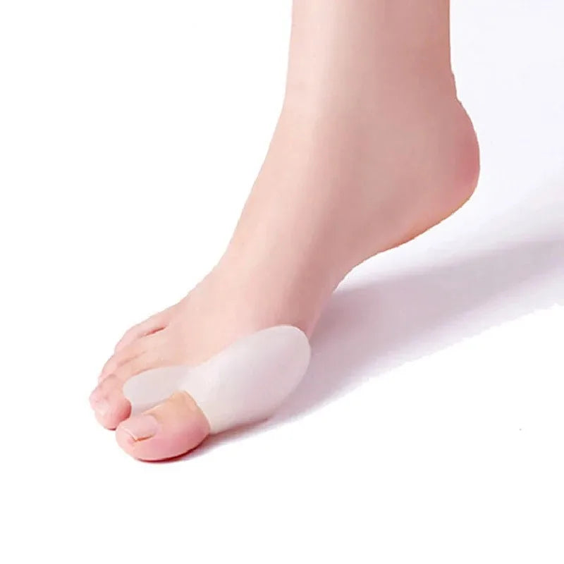 The one-size-fits-all toe separators shown in a pair