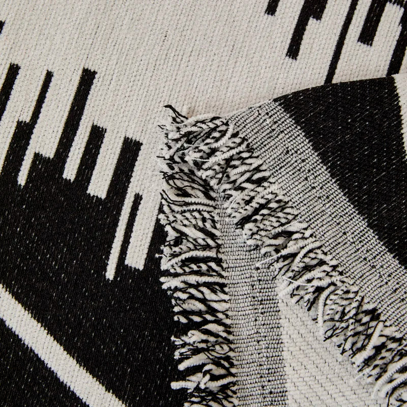 Various color and size options for the modern fleece blanket