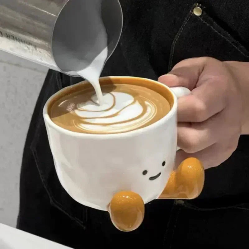 Close-up of the mug's cute smiling face detail