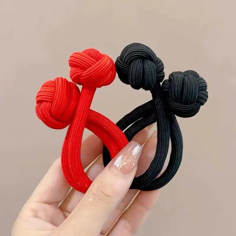 Step-by-step instructions on how to use the Minimal Knot Elastic Hair Tie Maker Tool