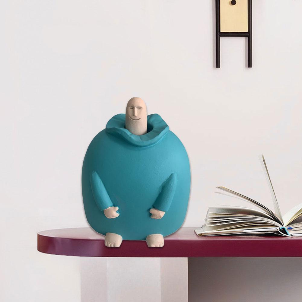 Different angles of the personalized finger table decoration