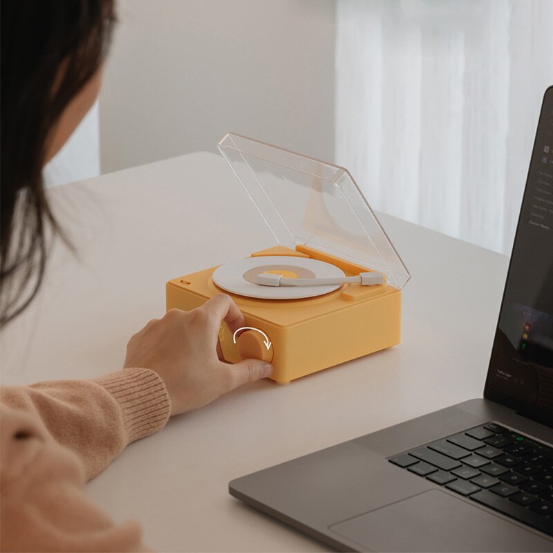 Portable mini record player speaker with carrying handle