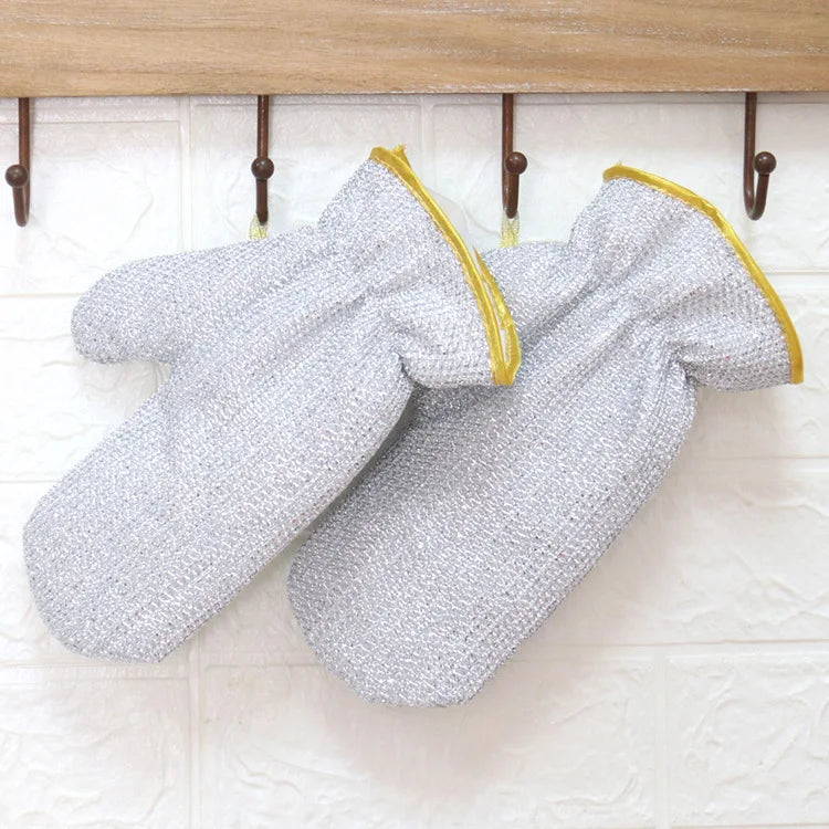 The soft bamboo fiber lining of the eco-friendly cleaning gloves